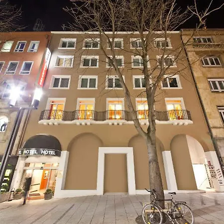 Boulevard Hotel