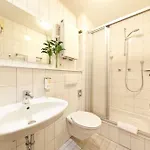 Boulevard Hotel