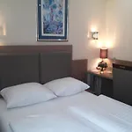 Boulevard Hotel 3*