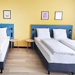 Boulevard Hotel 3*