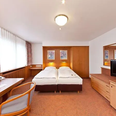Boulevard Hotel