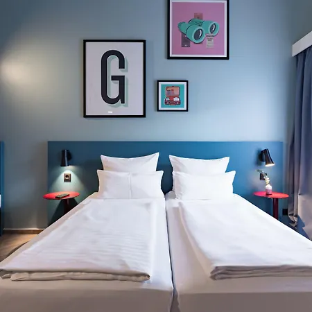 Boulevard Hotel