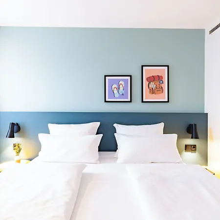 Boulevard Hotel 3*