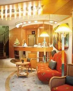 Boulevard 3*